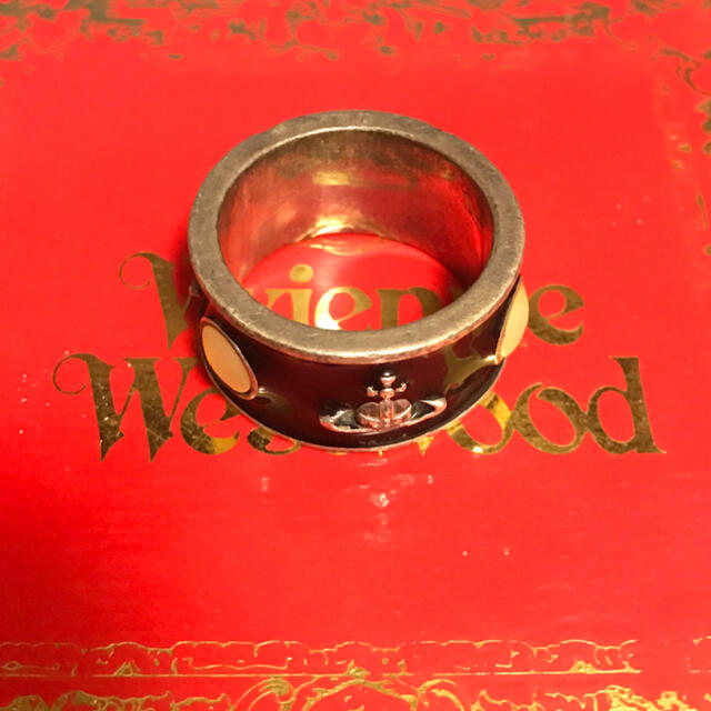 Vivienne Westwood(ヴィヴィアンウエストウッド)の✨ヴィヴィアン✨キングリング 黒 Lサイズ シルバー レディースのアクセサリー(リング(指輪))の商品写真