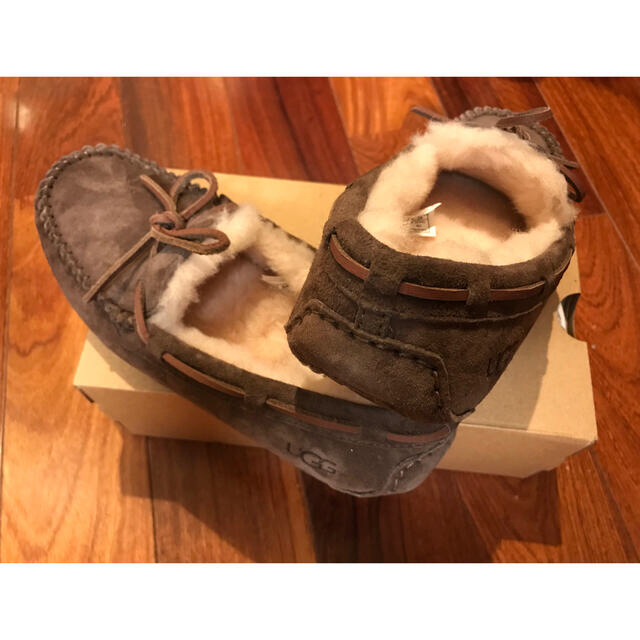 UGG(アグ)のUGG 5612 W DAKOTA  レディースの靴/シューズ(スリッポン/モカシン)の商品写真