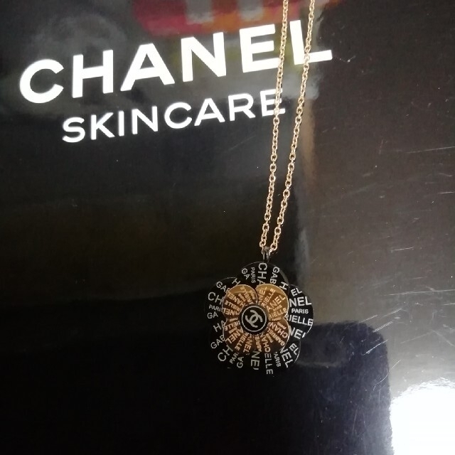 CHANEL(シャネル)の2点　専用です☆　CHANEL　シャネル　ネックレス　ノベルティ レディースのアクセサリー(ネックレス)の商品写真