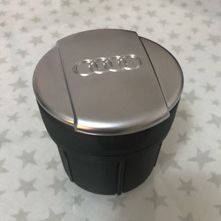 アウディ(AUDI)のAudi 灰皿 新品未使用(車内アクセサリ)