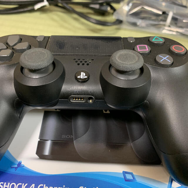 PlayStation4(プレイステーション4)の専用！SONY PlayStation4 CUH-2200AB01 500GB エンタメ/ホビーのゲームソフト/ゲーム機本体(家庭用ゲーム機本体)の商品写真