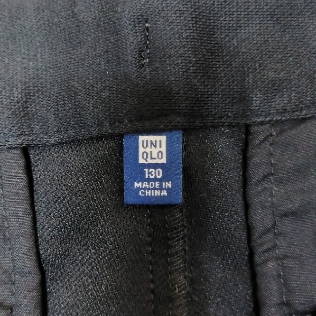 UNIQLO(ユニクロ)のUNIQLOハーフパンツ130 キッズ/ベビー/マタニティのキッズ服男の子用(90cm~)(ドレス/フォーマル)の商品写真