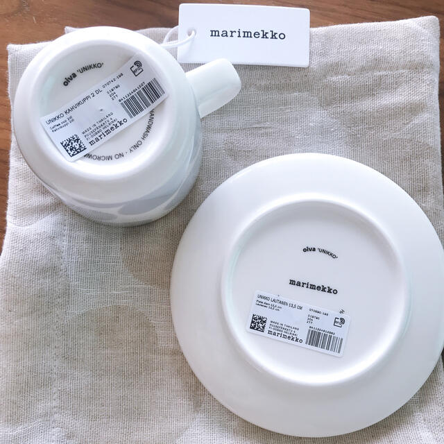 marimekko(マリメッコ)の【再入荷/新品】マリメッコウニッコアイシーグレーゴールドプレート&コーヒーカップ インテリア/住まい/日用品のキッチン/食器(食器)の商品写真