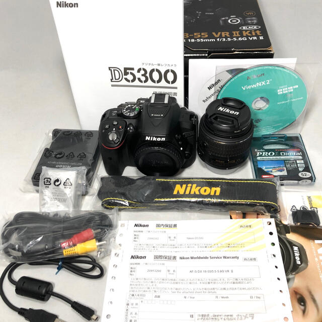 Nikon(ニコン)のNikon D5300 18-55 VRⅡ KIT 991ショット美品 スマホ/家電/カメラのカメラ(デジタル一眼)の商品写真