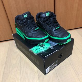 ナイキ(NIKE)のUNDEFEATED × NIKE AIR MAX 90 (スニーカー)