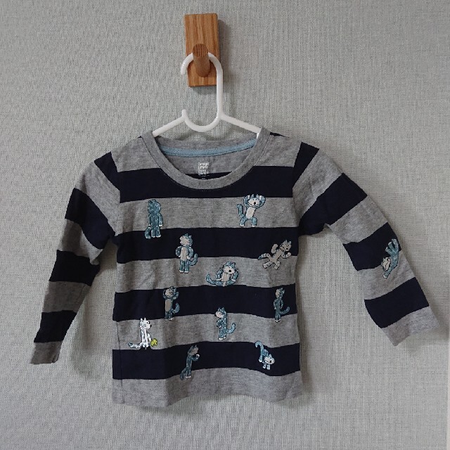 Design Tshirts Store graniph(グラニフ)のグラニフ 11ぴきのねこ 長袖Tシャツ キッズ/ベビー/マタニティのキッズ服男の子用(90cm~)(Tシャツ/カットソー)の商品写真