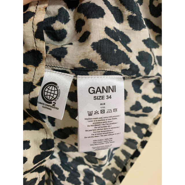 トップス　GANNI レディースのトップス(Tシャツ(半袖/袖なし))の商品写真