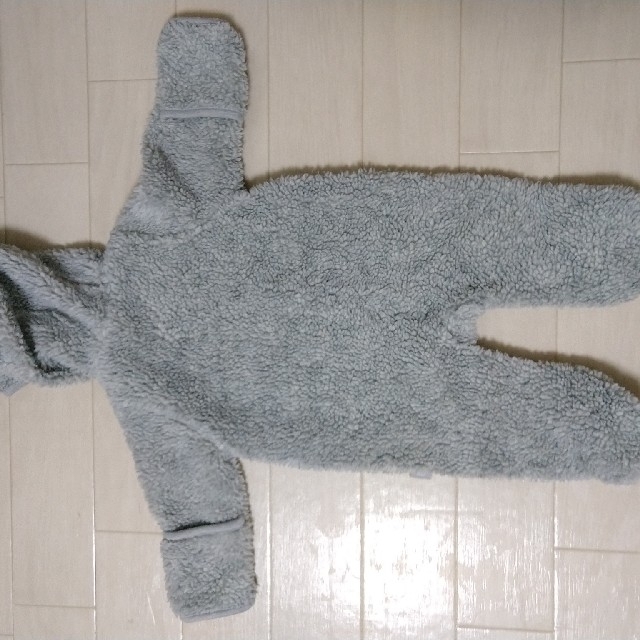 babyGAP(ベビーギャップ)のBABYGAP 　もこもこパーカー　コート キッズ/ベビー/マタニティのベビー服(~85cm)(ジャケット/コート)の商品写真