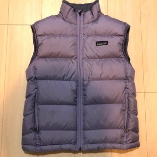 パタゴニア(patagonia)のサフラン様専用　パタゴニア　ダウンベスト　キッズＬ(ダウンベスト)