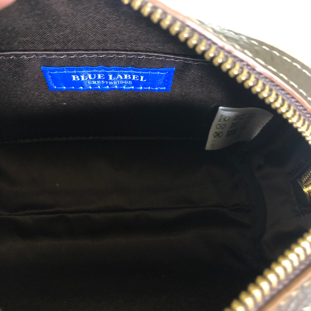 BURBERRY BLUE LABEL(バーバリーブルーレーベル)の［12月限定価格］ブルーレーベルクレストブリッジ  ポーチ レディースのファッション小物(ポーチ)の商品写真