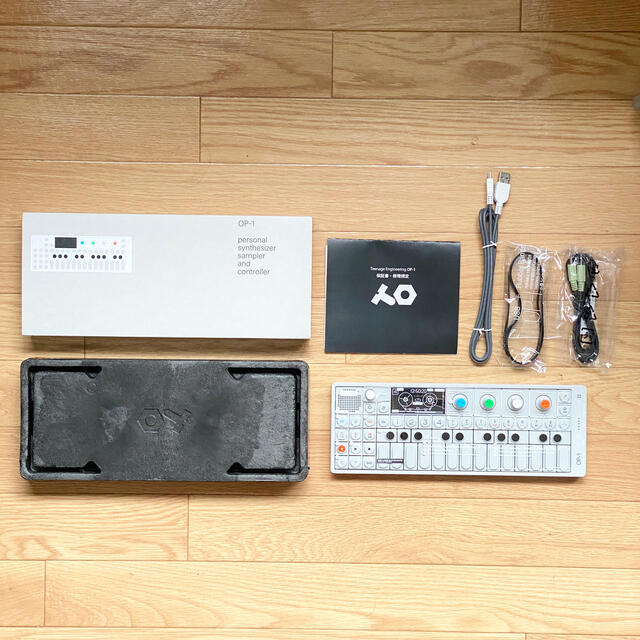 【完動品】OP-1 teenage engineering