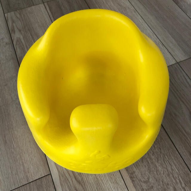 Bumbo(バンボ)の専用　BUMBO イエロー キッズ/ベビー/マタニティの寝具/家具(その他)の商品写真