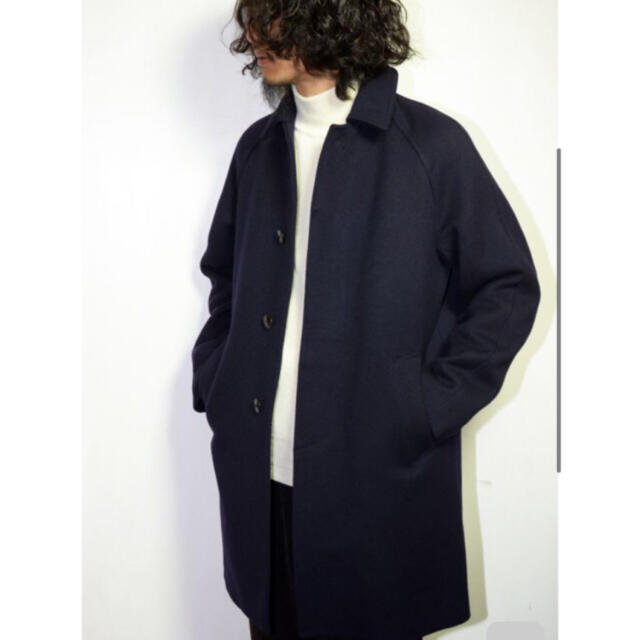 COMOLI(コモリ)のコモリ　バルカラーコート　タイロッケンコート　シオタ　オーラリー  アルテリア メンズのジャケット/アウター(ステンカラーコート)の商品写真
