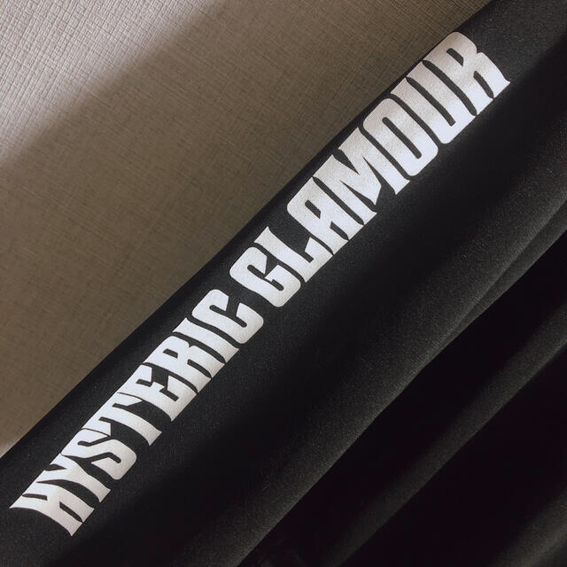 HYSTERIC GLAMOUR(ヒステリックグラマー)のHYSTERICGLAMOUR(ヒステリックグラマー) Vラインデザインパーカー レディースのトップス(パーカー)の商品写真