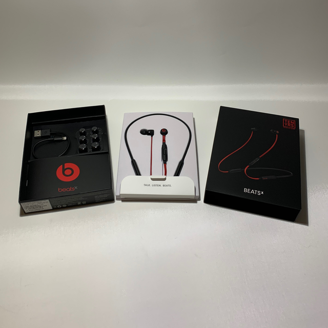 Beats by Dr Dre(ビーツバイドクタードレ)の美品　ほぼ未使用　BeatsX ワイヤレスイヤホン -Apple W1チップ スマホ/家電/カメラのオーディオ機器(ヘッドフォン/イヤフォン)の商品写真