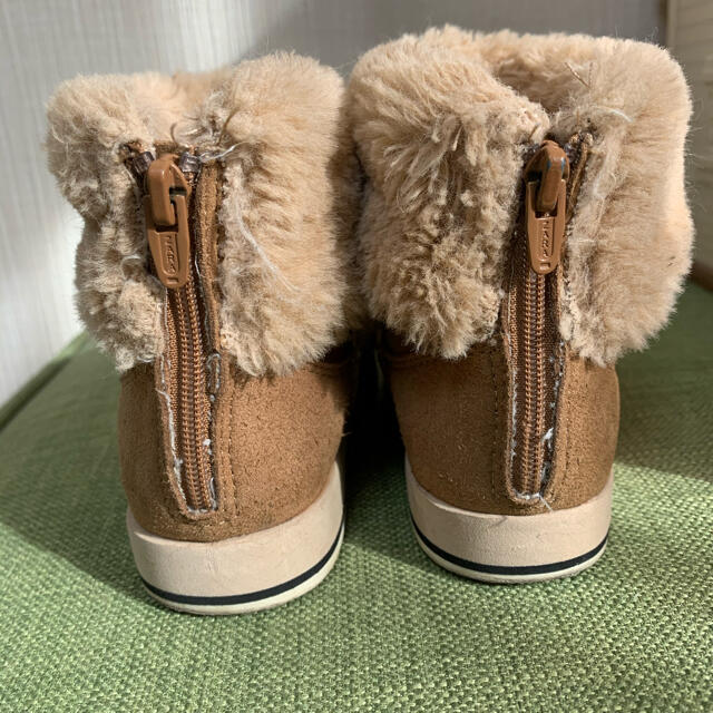 ZARA KIDS(ザラキッズ)のZARA baby キッズ　ファーブーツ　13.0cm キッズ/ベビー/マタニティのベビー靴/シューズ(~14cm)(ブーツ)の商品写真