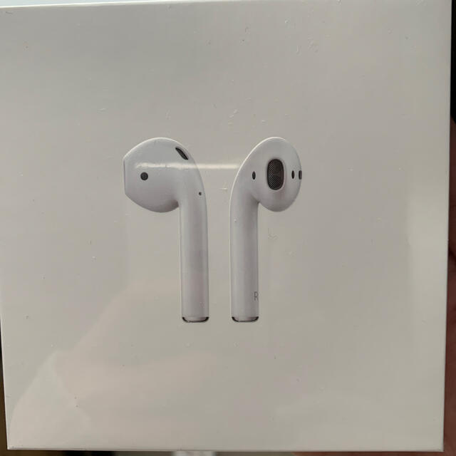 Apple(アップル)のAirPods mv7n2j/a スマホ/家電/カメラのオーディオ機器(ヘッドフォン/イヤフォン)の商品写真