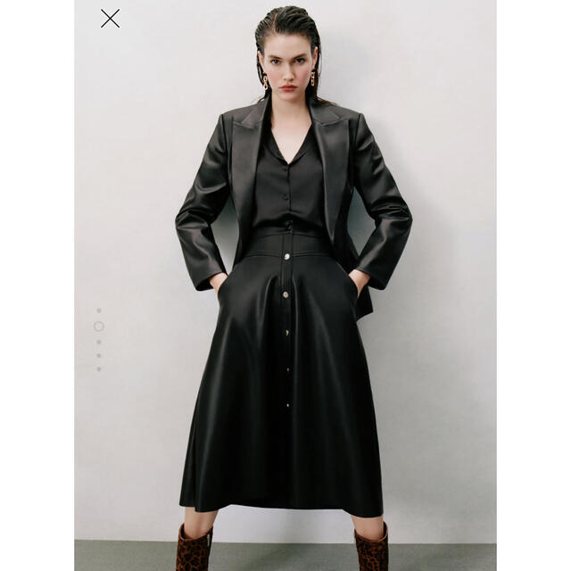 ZARA(ザラ)のZARA レザー風スカート レディースのスカート(ひざ丈スカート)の商品写真