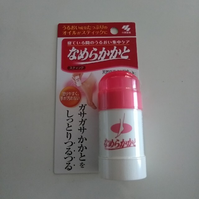 小林製薬(コバヤシセイヤク)の小林製薬 なめらかかとスティック(30g) コスメ/美容のボディケア(フットケア)の商品写真