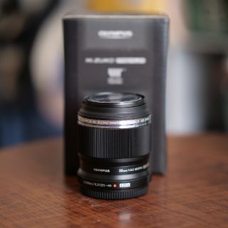 オリンパス(OLYMPUS)の【美品】M.ZUIKO DIGITAL ED 30mm F3.5 Macro(レンズ(単焦点))