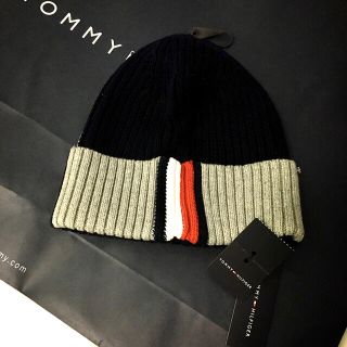 トミーヒルフィガー(TOMMY HILFIGER)の【トミーヒルフィガー】ニットキャップ★ブルー&グレー&ホワイト&レッド★新品(ニット帽/ビーニー)