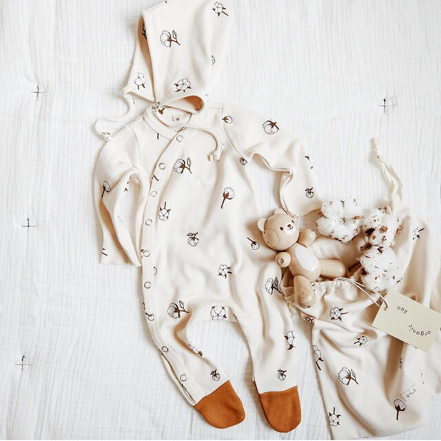organic zoo ロンパース、ボンネットセット キッズ/ベビー/マタニティのベビー服(~85cm)(ロンパース)の商品写真