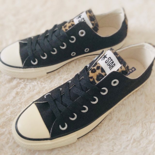 CONVERSE(コンバース)の週末限定お値下しました(*˙˘˙*)! レディースの靴/シューズ(スニーカー)の商品写真