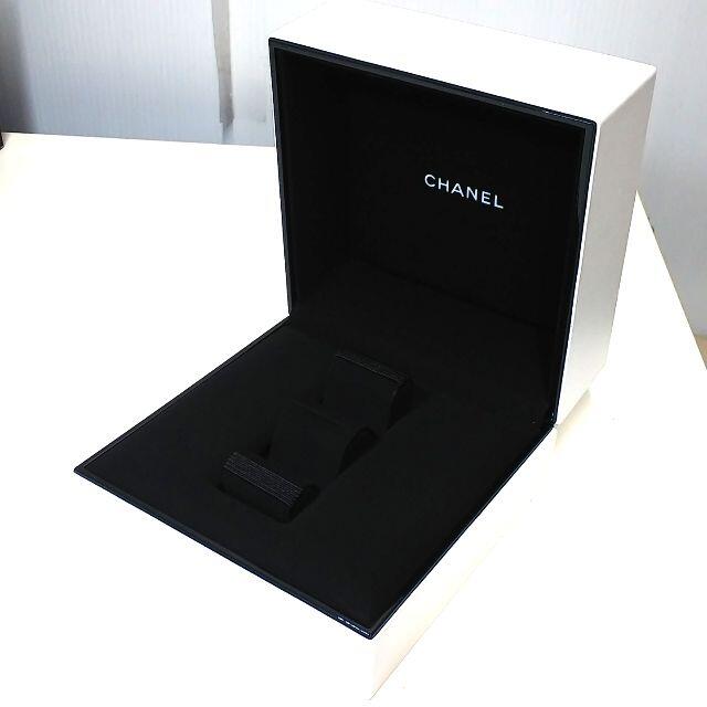 CHANEL - 美品 シャネル J12 箱 説明書 ギャランティカード 外箱 CHANEL - 美品 シャネル J12 箱 説明書 ギャランティカード 外箱