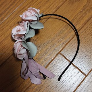 アクシーズファム(axes femme)の＊ アクシーズ フェム ＊ お花 カチューシャ(カチューシャ)