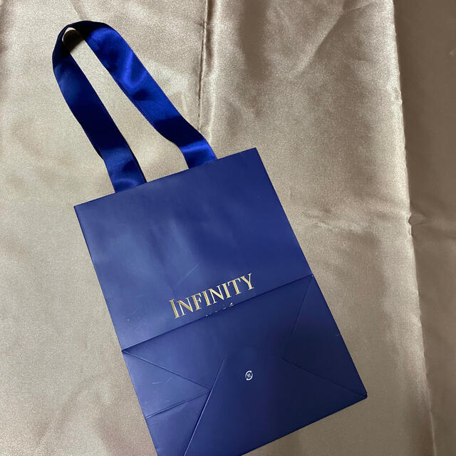 Infinity(インフィニティ)のKOSE INFINITY コーセーインフィニティ ショップ袋 ショッパー 紙袋 レディースのバッグ(ショップ袋)の商品写真