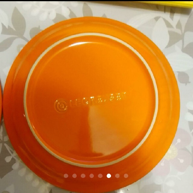 LE CREUSET(ルクルーゼ)の値下げ☆☆ル・クルーゼ ラウンドプレート インテリア/住まい/日用品のキッチン/食器(食器)の商品写真