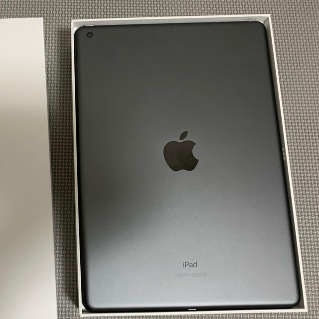 iPad　第7世代　32GB　極美品　スペースグレイ 1