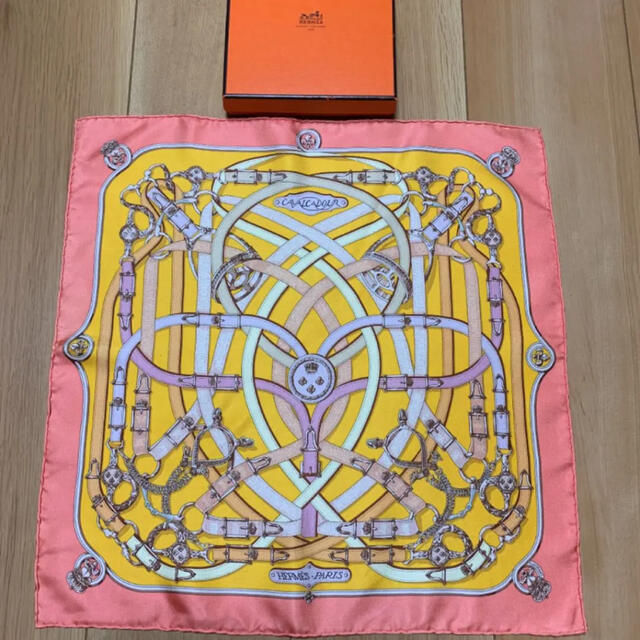 本日特価】 ほぼ新品 HERMES 本日のみ¥11000 - Hermes スカーフ ...