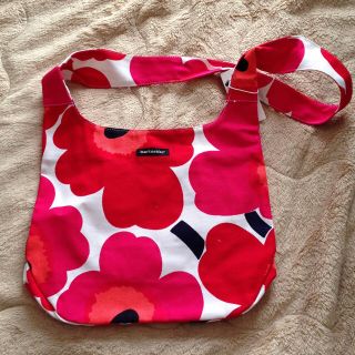 マリメッコ(marimekko)のマリメッコ ウニッコ ショルダーバック(ショルダーバッグ)