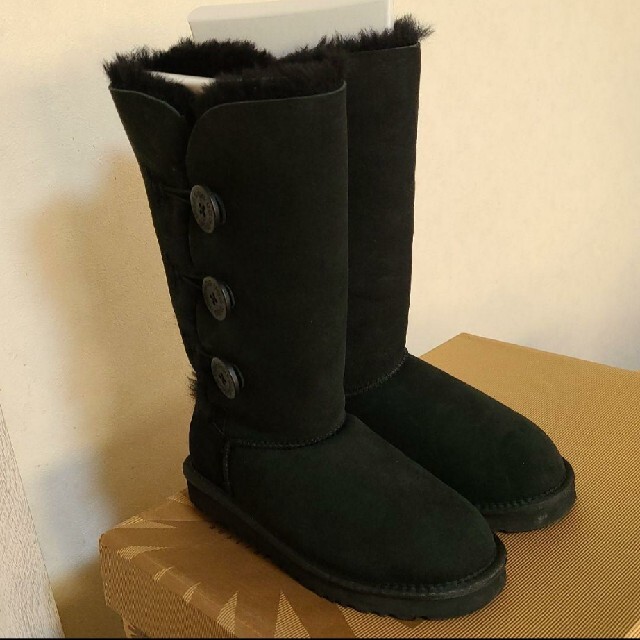 UGG ベリーボタン トリプル ロングブーツ 1873 ブラック 24cm