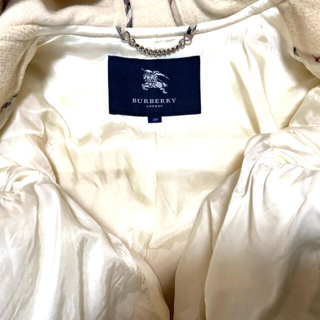 BURBERRY(バーバリー)のお値下❗️美品✨【バーバリーロンドン】白ダッフルコート✨売切セール❗️流行無し、 レディースのジャケット/アウター(ダッフルコート)の商品写真