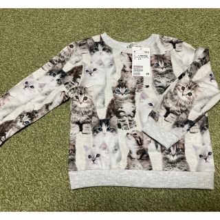 エイチアンドエム(H&M)のH&M 100/105猫柄　トレーナー　タグ付き(Tシャツ/カットソー)