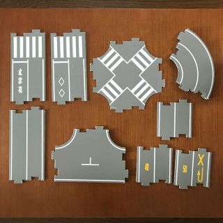 タカラトミー(Takara Tomy)のトミカタウン　つながる道路　トミカ (電車のおもちゃ/車)