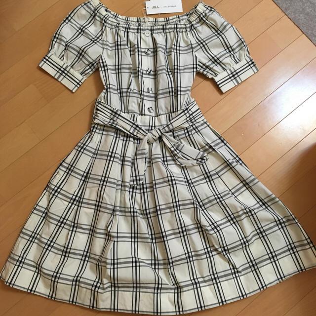 JILL by JILLSTUART(ジルバイジルスチュアート)のJILLbyJILLSTUARTワンピ レディースのワンピース(ひざ丈ワンピース)の商品写真