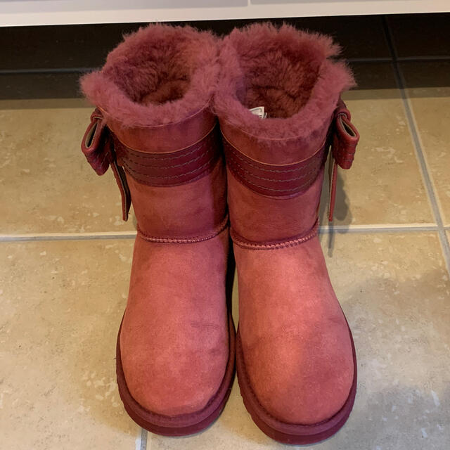 UGG☆ブーツ☆リボン☆7☆海外直営店購入☆美品 - www.glycoala.com
