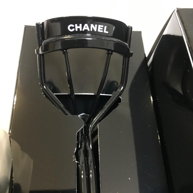 CHANEL(シャネル)のCHANEL ルクラブ　シル　アイラッシュカーラー　ビューラー コスメ/美容のメイク道具/ケアグッズ(ビューラー・カーラー)の商品写真