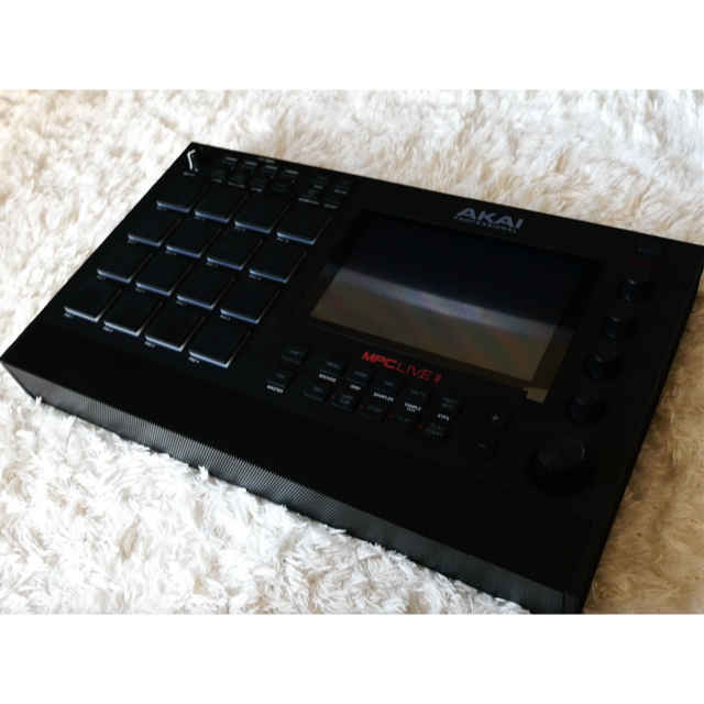 【入手困難】AKAI MPC Live 2 【ほぼ未使用】12/5(土)まで出品 楽器のDJ機器(その他)の商品写真