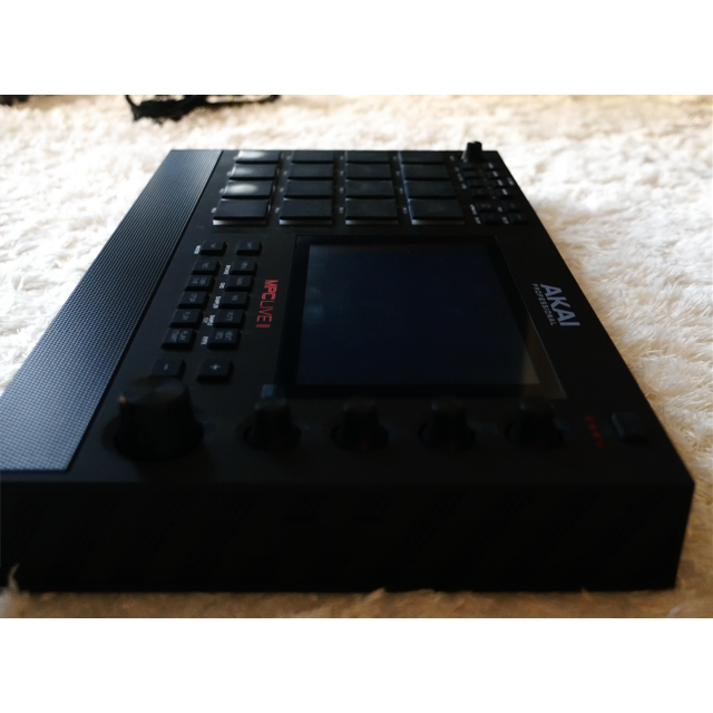 【入手困難】AKAI MPC Live 2 【ほぼ未使用】12/5(土)まで出品 楽器のDJ機器(その他)の商品写真