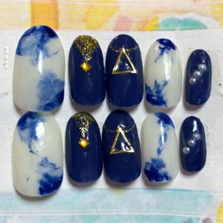 ジェルネイルチップ 冬 ニュアンス ネイビー 白 ジェルネイルチップ 冬 ニュアンス ネイビー 白