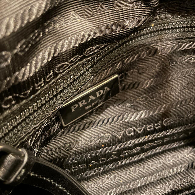 PRADA(プラダ)の【used】プラダのショルダーバッグ（ブラック） レディースのバッグ(ショルダーバッグ)の商品写真