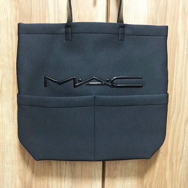 MAC(マック)の★新品レア◆MACマック◆非売品ビッグなトートバッグ・黒 レディースのバッグ(トートバッグ)の商品写真