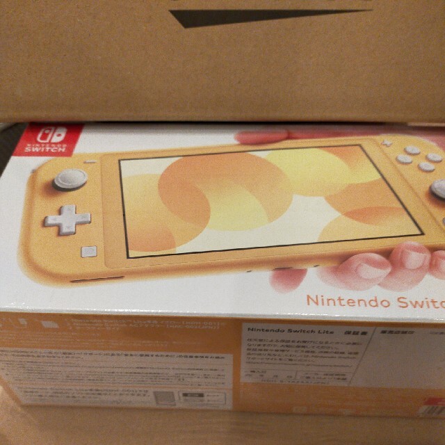 家庭用ゲーム機本体 【新品未使用】Nintendo Switch Lite イエロー