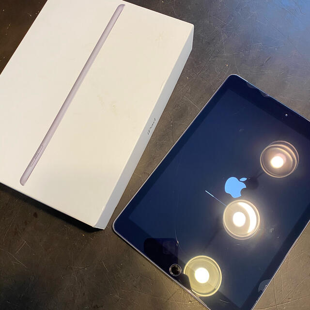 Apple iPad6 Wi-Fi+Cellular 32GB  SIMフリー