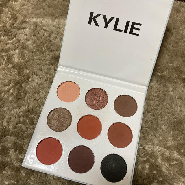 Kylie Cosmetics(カイリーコスメティックス)のKylie コスメ/美容のベースメイク/化粧品(アイシャドウ)の商品写真