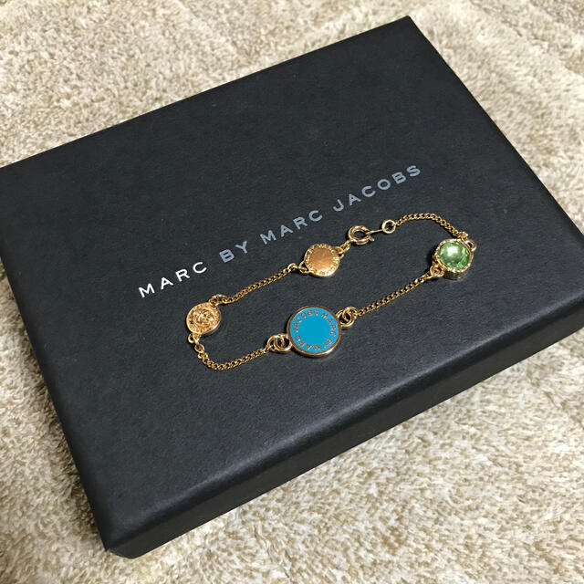 MARC BY MARC JACOBS(マークバイマークジェイコブス)のMARC BY MARC JACOBSマークバイマークジェイコブス　ブレスレット レディースのアクセサリー(ブレスレット/バングル)の商品写真